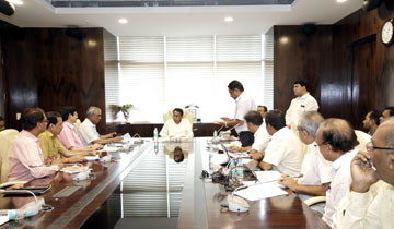 सब्सिडी के बाद भी बिजली संकट चिंताजनक बोले कमलनाथ