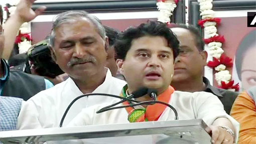 सिंधिया से ठलुए कांग्रेसी और बोगस भाजपाई दोनों खफा