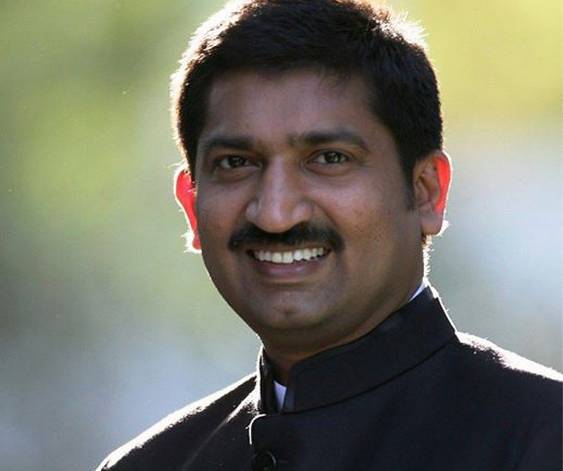 अफसरशाही की काली भेड़ें