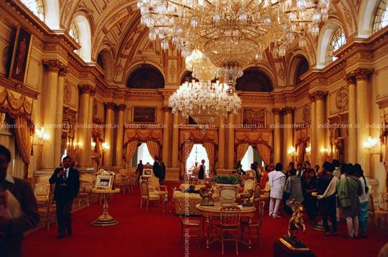 इस दोराहे पर लुटेरों से कैसे मुक्ति दिलाएंगे बाजीराव के सेनानी