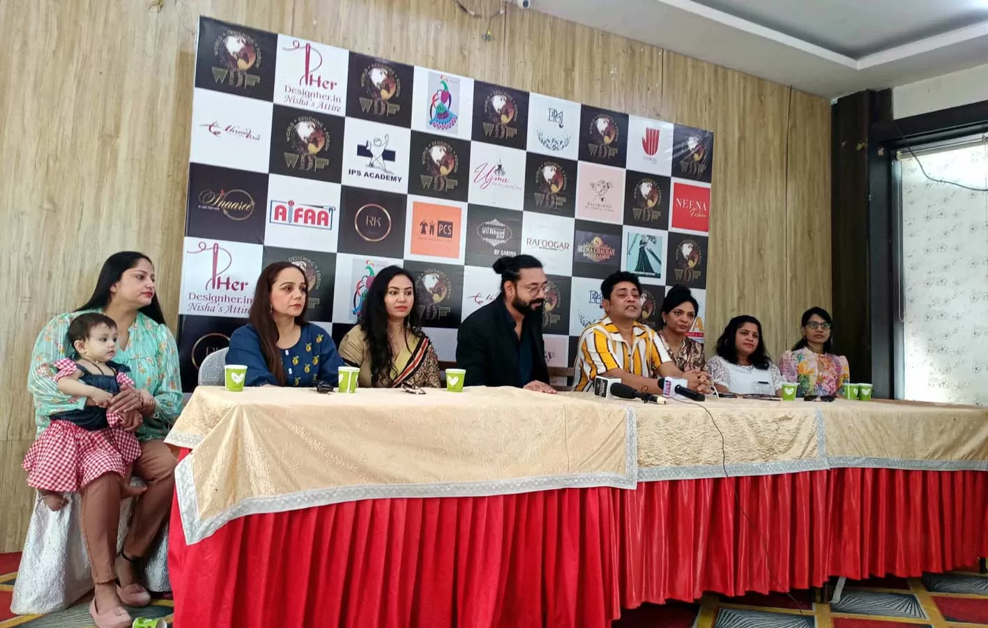 फैशन जगत में बजेगा भारत के हाथकरघा वस्त्रों का डंका