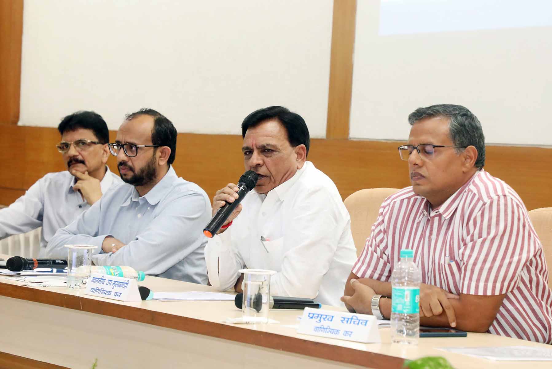 शराब के कारोबार को माफिया मुक्त बनाएगी नई नीति