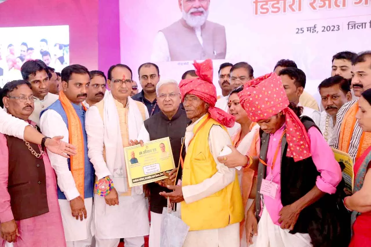 मोदी का नेतृत्व पसंद करते हैं विश्व के नेतागण