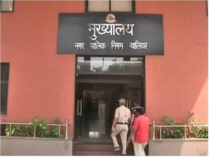 प्रतिबंधित कंपनी को ठेका देने की तैयारी में ग्वालियर नगर निगम