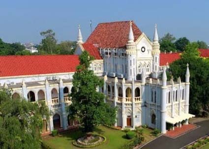 ट्रकों में ओवरलोडिंग बंद पर चेकपोस्ट पर छानबीन शुरु